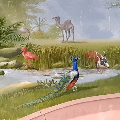 Detail mit Pfau,Pinselohrschwein und Ibis